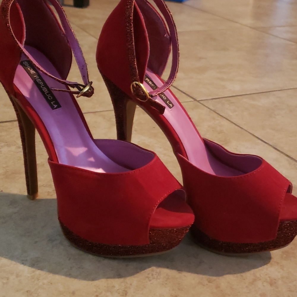 Red Heels size 8